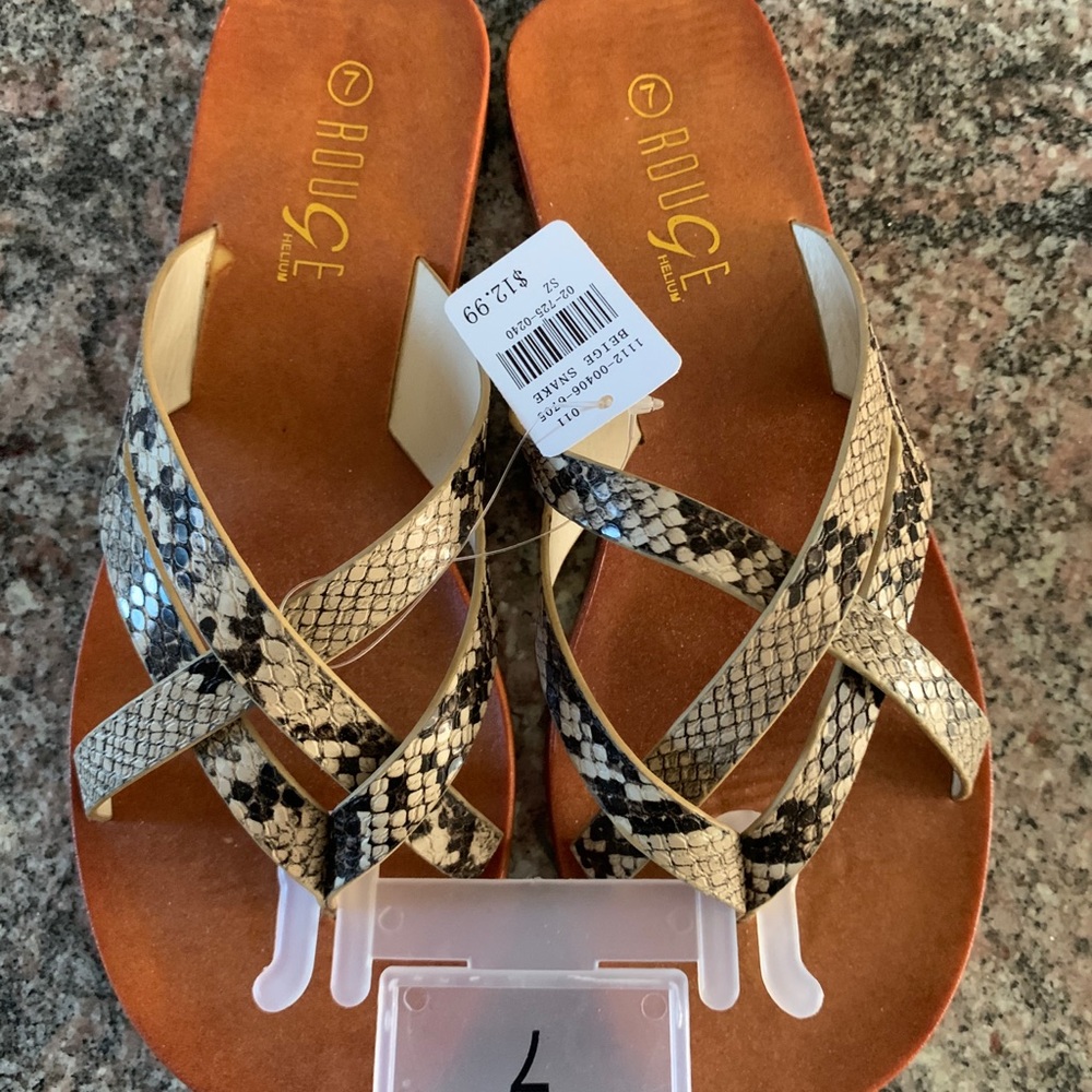 Sandals BRAND NEW!! - Picture 3 of 3